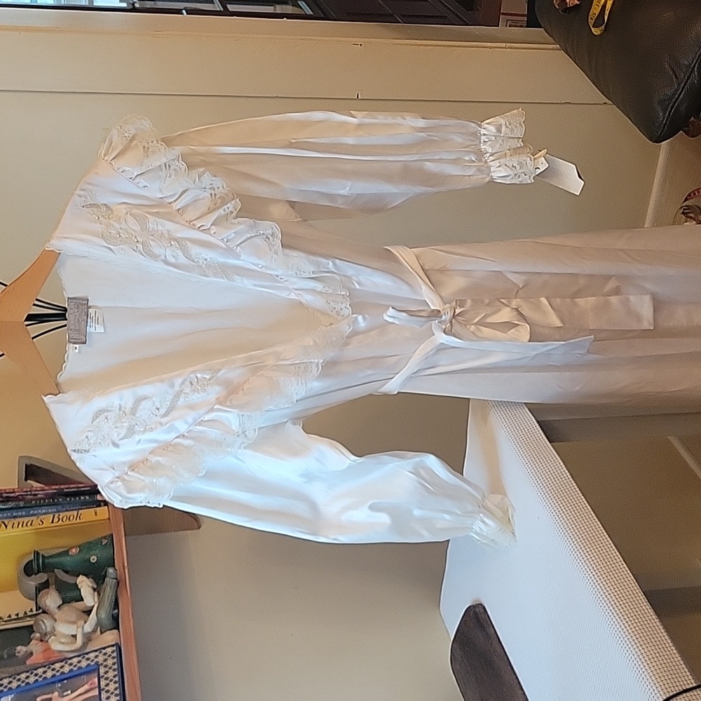Vintage with Tags. R. Michael Alan Robe